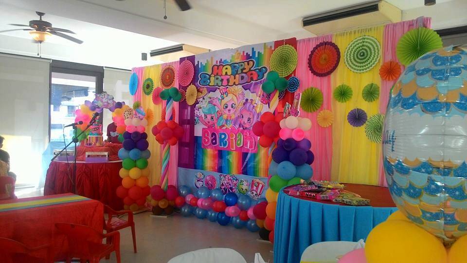 kiddie backdrop